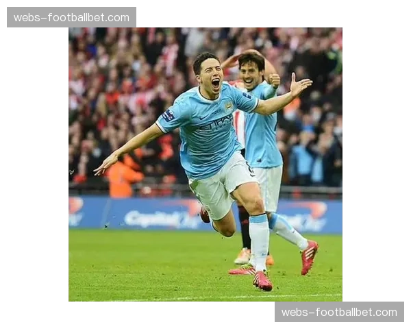 前法国国脚纳斯里在节目中点评老东家马赛的建队策略