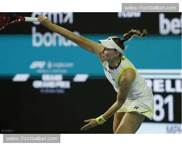 WTA迈阿密站：高芙不敌莱巴金娜止步八强，赛后坦言发球状态不佳